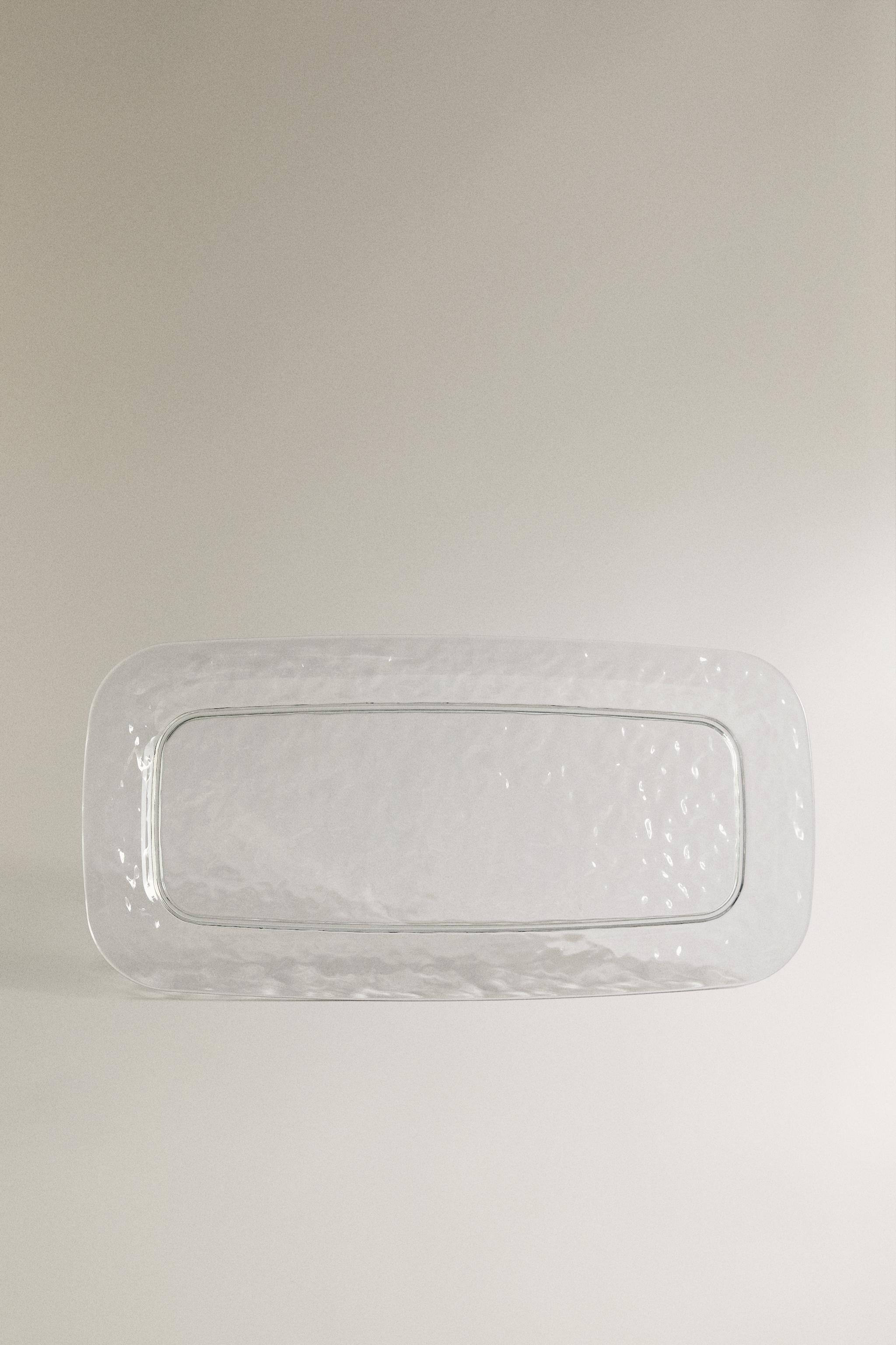 ACRYLIC TRAY WITH TEXTURED EDGE